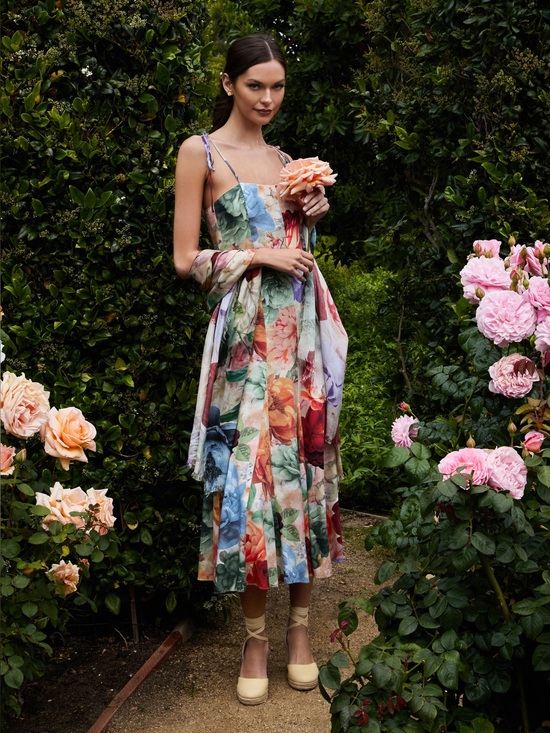 Alice + Olivia Dresses & Skirts - NWT $595 Alice + Olivia Jeanette Pleated Floral-Print Crepe De Chine Midi Dress